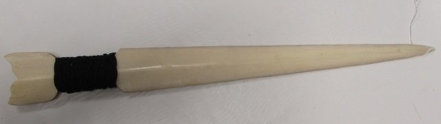 SWORDFISH BILL TAXIDERMY POLISHED SWORD: NATURAL GENUINE SWORD FISH ROSTRAL BONE BILL w/ NYLON HANDLE. 24" LONG. GREAT CONDITION.