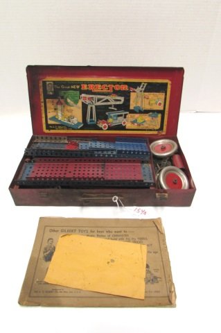 1936 GILBERT ERECTOR SET METAL VINTAGE COLLECTIBLE: 320.3 A.C. GILBERT CO. 1936 ERECTOR SET. ALL METAL PIECES, METAL BOX, PAPERWORK INCLUDED. BOX 16" LONG. GREAT CONDITION.