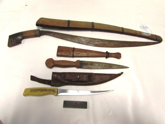 KNIFE LOT FILIPINO SWORD DAGGER FILLET HANDMADE: 3 KNIVES. ITALIAN SCUBAPRO FILET w/ BAKELITE HANDLE: DOUBLE EDGE DAGGER, & HEADHUNTER'S MACHETE w/ WOOD HANDLES & SCABBARDS. 12.5" - 25.25" LONG.