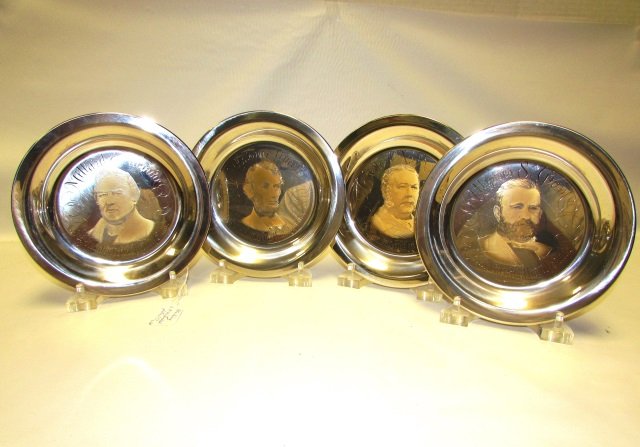 4 STERLING SILVER PLATES 24k GOLD 700 GRAMS: SET OF 4 SOLID STERLING SILVER COLLECTOR PLATES w/ 24 k GOLD INLAY. FORMER PRESIDENTS FILLMORE, LINCOLN, ARTHUR, GRANT. ALTOGETHER - 22.5 OZ T.