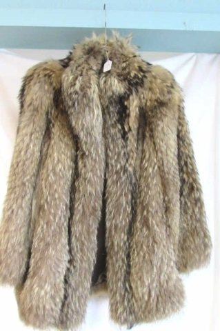 COYOTE FUR COAT JACKET THALHIMERS SIZE MEDIUM: TAG " AVANTI EXCLUSIVELY AT THALHIMERS" MEDIUM SIZE 10-12. MEASURES 34" LONG
