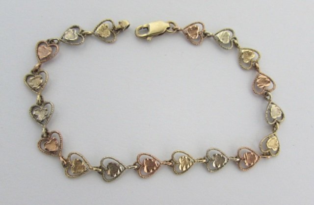 7 1/4" TRICOLOR HEART BRACELET 14K GOLD 4 GRAMS: VINTAGE ESTATE LINK CHAIN ALL 14K WHITE, YELLOW & ROSE GOLD.