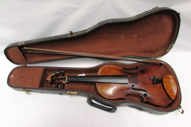 JOH BAPT SCHWEITZER VIOLIN 1813 IN CASE w/ BOW: SCHWEITZER GERMAN VIOLIN. 23" LONG.