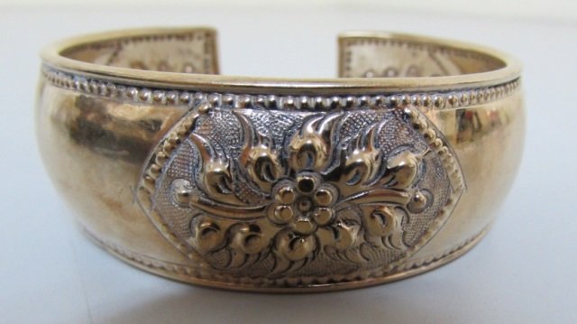 SAMUEL B BEHNAM BJC GOLD STERLING SILVER BRACELET: 23.7MM WIDE CUFF 37 GRAMS STERLING SILVER WITH GOLD OVERLAY. EASILY ADJUSTS FOR 6", 7" OR 8" WRIST. VINTAGE ESTATE.