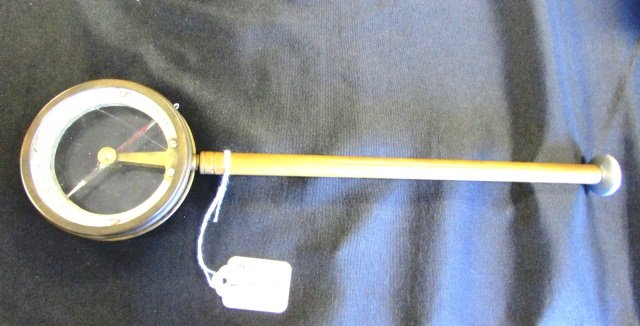 W.S. DARLEY & CO. MINING COMPASS BRASS TELESCOPING: W.S. DARLEY TELESCOPIC MINING COMPASS. GOES FROM 14" TO 30.25" LONG. GLASS CRACKED ON ONE SIDE.