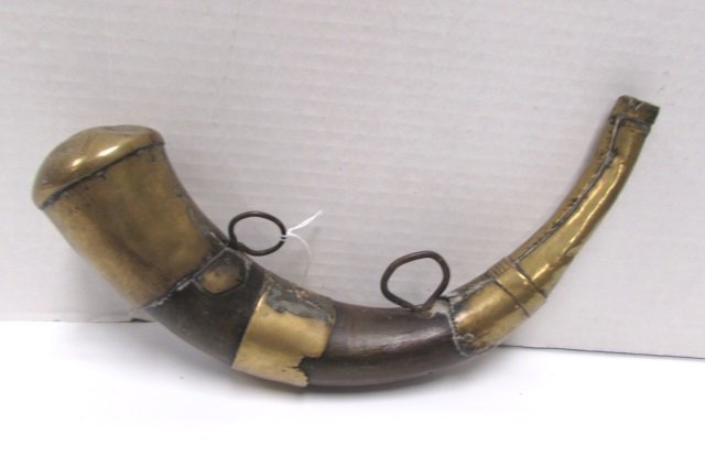 POWDERHORN KNIGHTS TEMPLAR 1500's BRASS & HORN: BRASS & BULL / BUFFALO HORN POWDER FLASK. 12" END TO END.