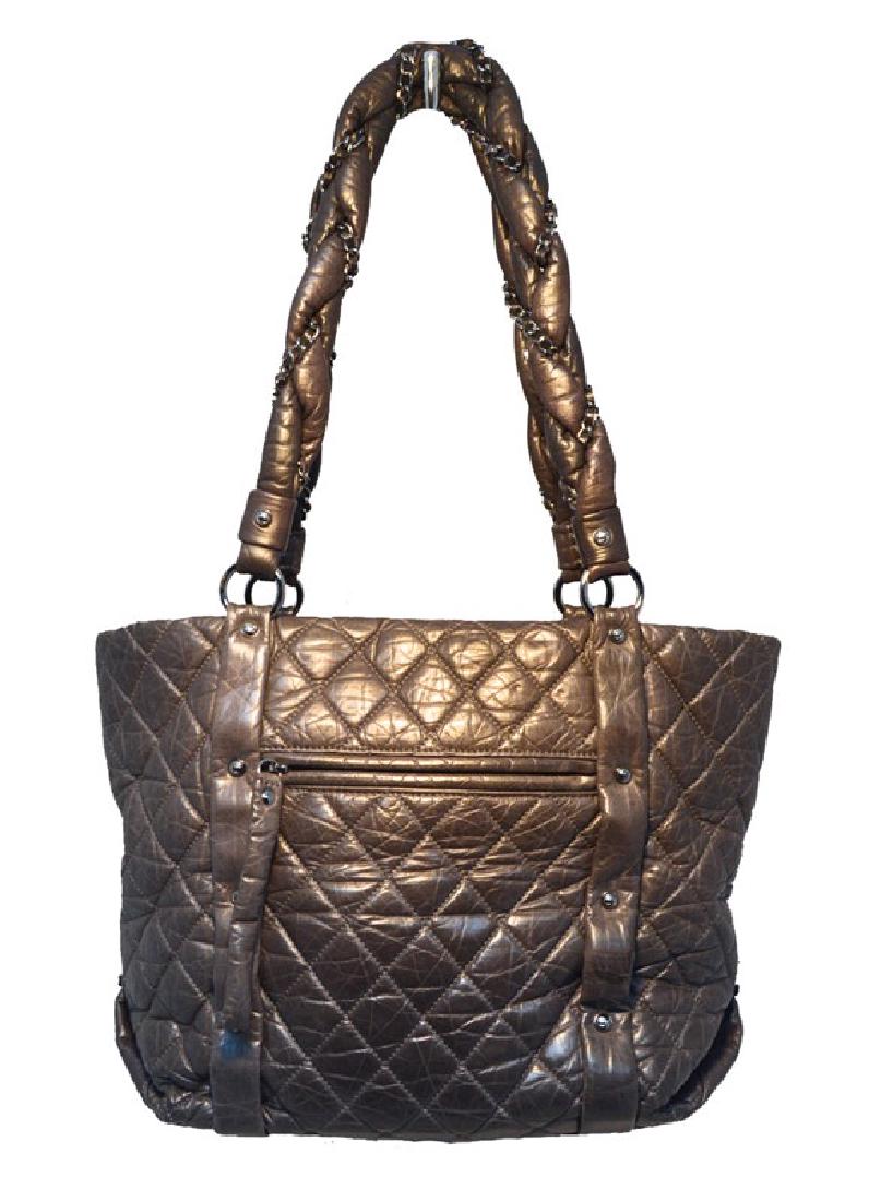 Chanel Dark Grey Distressed Leather Shopper Tote: FABULOUS CHANEL grey leather shopper tote in very good condition. Quilted dark grey distressed leather exterior trimmed with gunmetal hardware. Leather and chain wrapped double shoulder straps. Front 