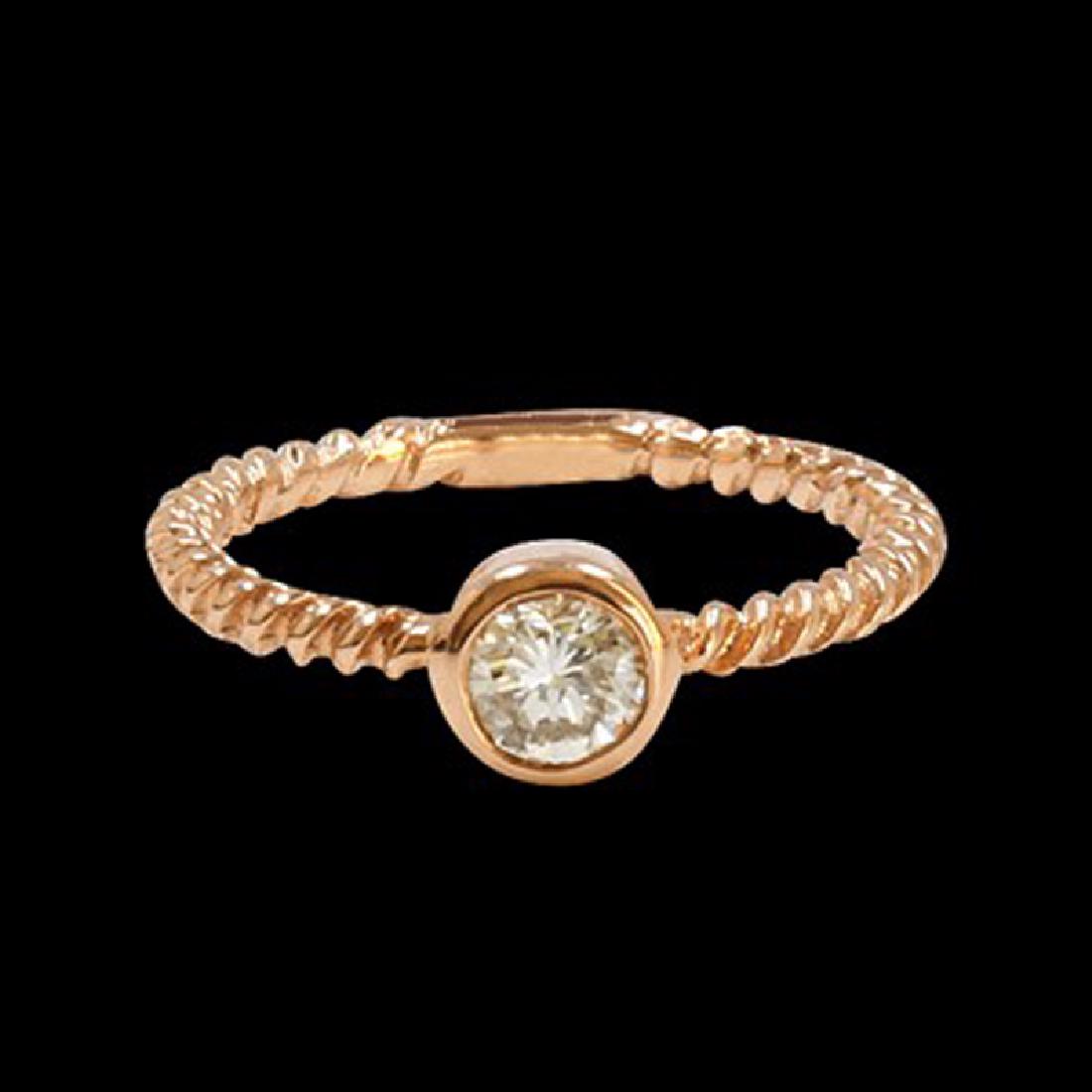0.40CT NATURAL DIAMOND 14K ROSE GOLD RING: 14K ROSE GOLD NATURAL DIAMOND RING:2.26 GRAMS/DIAMOND:0.40CT//#GVR1092 **Warmly crafted in 14k rose gold, this 0.40ct Oval Cut Bezel Setting Diamond Solitaire sparkles dynamically. A stone of mental a