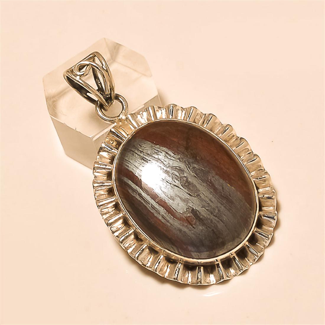 Iron Tiger Eye Pendant Solid Sterling Silver: Iron Tiger Eye Pendant Solid Sterling Silver Length:1.8 inch Weight:13 gram #P-136