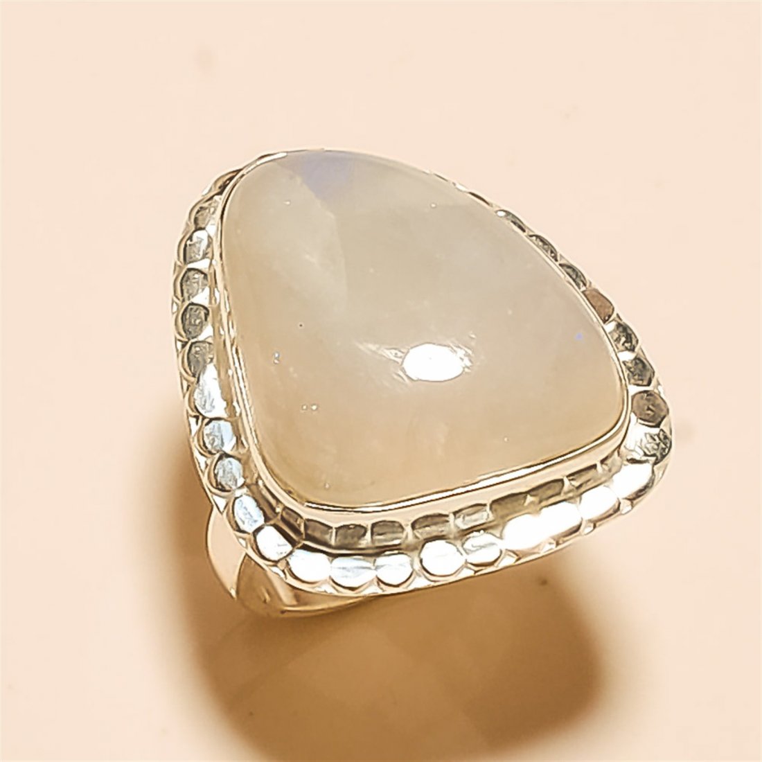 Moonstone RING Solid Sterling Silver: Moonstone RING Solid Sterling Silver Length:1inch Weight:10gram Size:8 #R-102