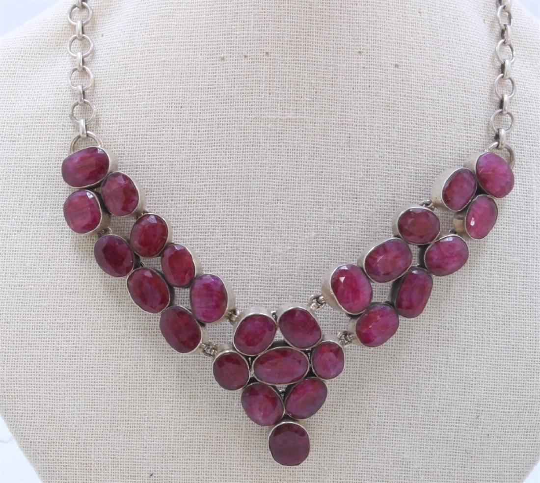 Sterling Silver .925 necklace with ruby 77.26gram: Sterling Silver .925 necklace with ruby 77.26gram
