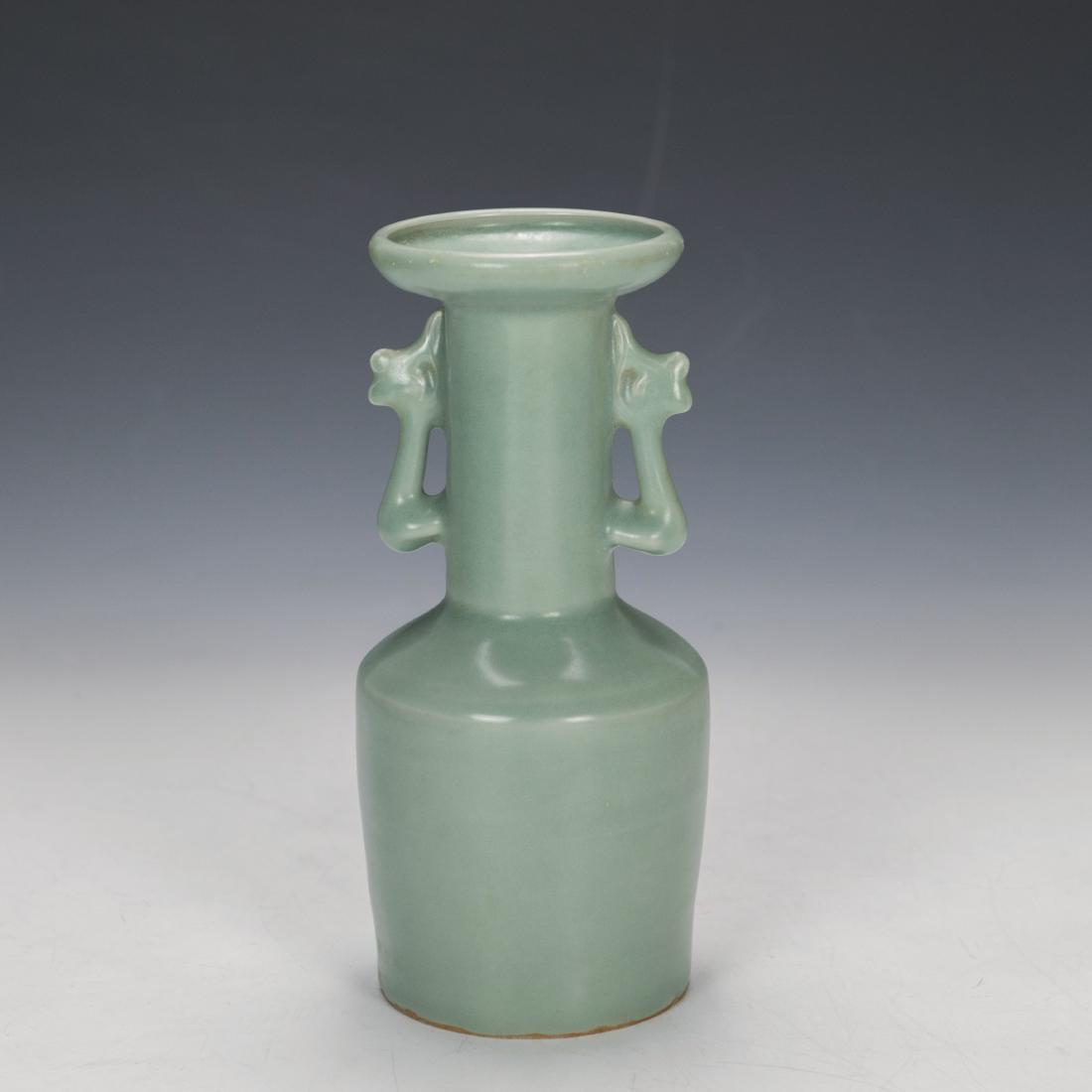 CHINESE LONGQUAN VASE (1 of 4)