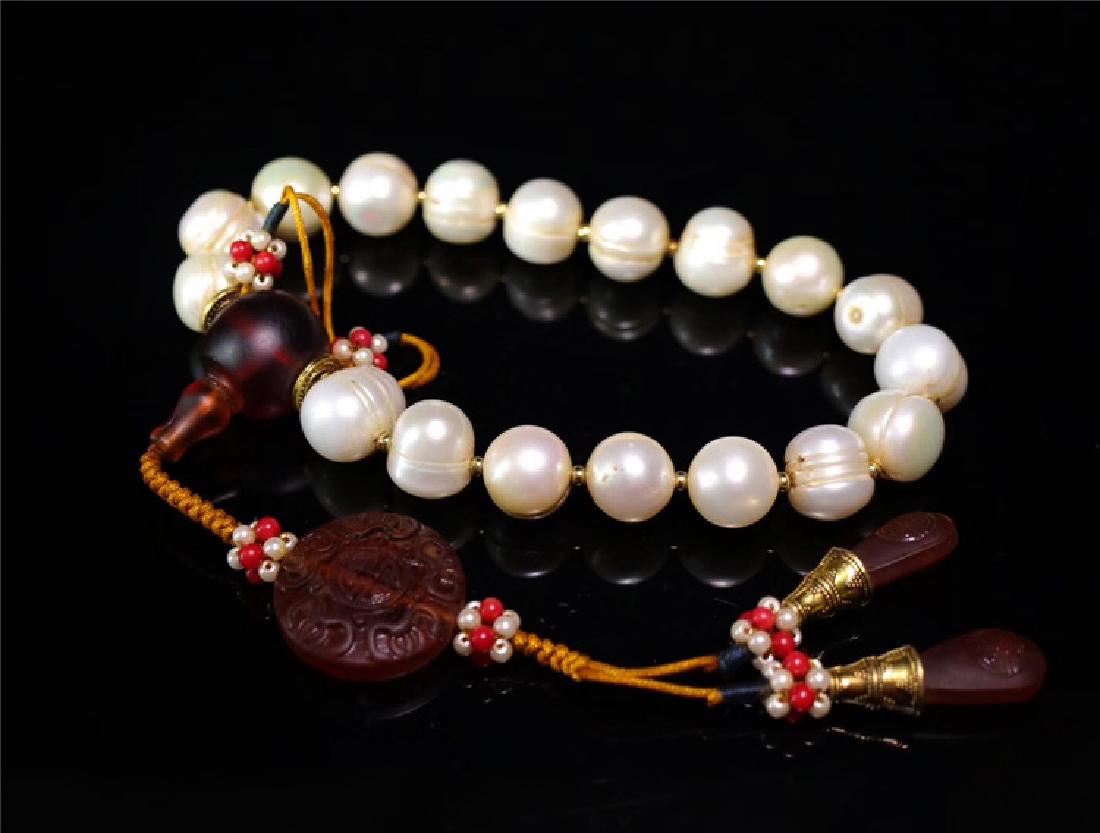 Chinese glass pearls bracelet (1 of 5)