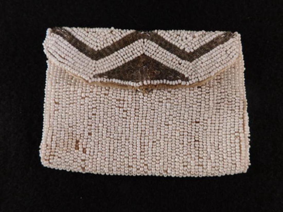 BEADED ANTIQUE PURSE VINTAGE CLUTCH (1 of 4)