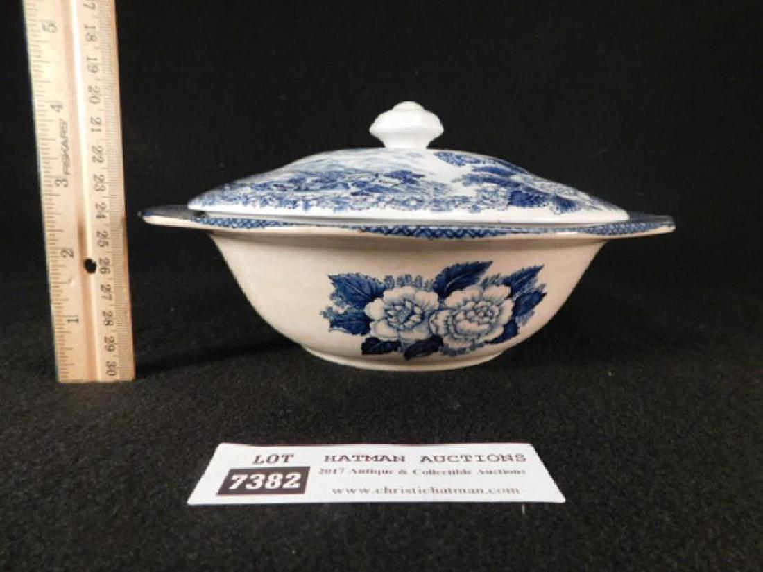 LOCHS OF SCOTLAND ROYAL WARWICK SERVING DISH AND LID (1 of 2)