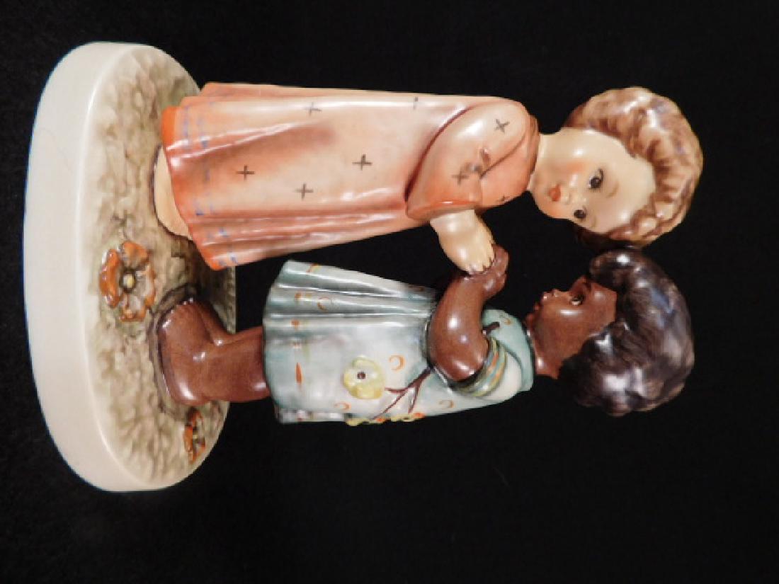 UNICEF LIMITED EDITION FRIENDS TOGETHER 1992 HUMMEL: Thank you for attending HATMAN AUCTIONS! This auction features early and rare Victorian Glass as well as modern collectible glass in the later lots of this auction. We will be uploading FIVE HUNDRED L