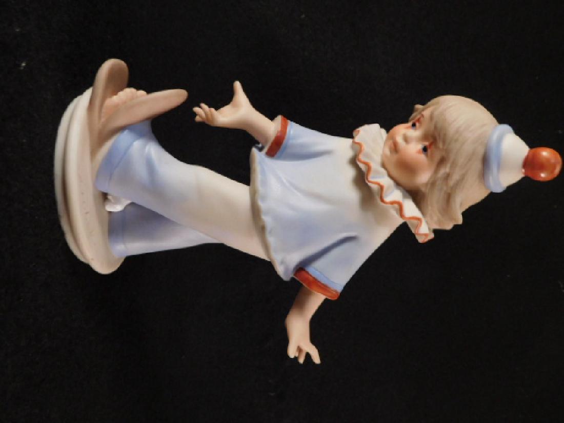 COLLECTORS CLUB HUMMEL GOEBEL BERTA M. I. FIGURINE: Thank you for attending HATMAN AUCTIONS! This auction features early and rare Victorian Glass as well as modern collectible glass in the later lots of this auction. We will be uploading FIVE HUNDRED L