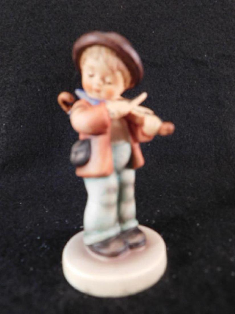 HUMMEL GOEBEL BERTA M. I. FIGURINE: Thank you for attending HATMAN AUCTIONS! This auction features early and rare Victorian Glass as well as modern collectible glass in the later lots of this auction. We will be uploading FIVE HUNDRED L