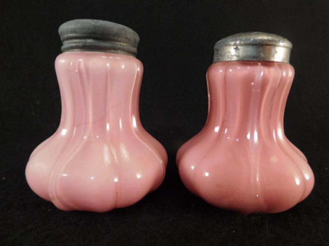 PINK OPAQUE CASED GLASS SALT PEPPER SHAKER GLASS (1 of 4)
