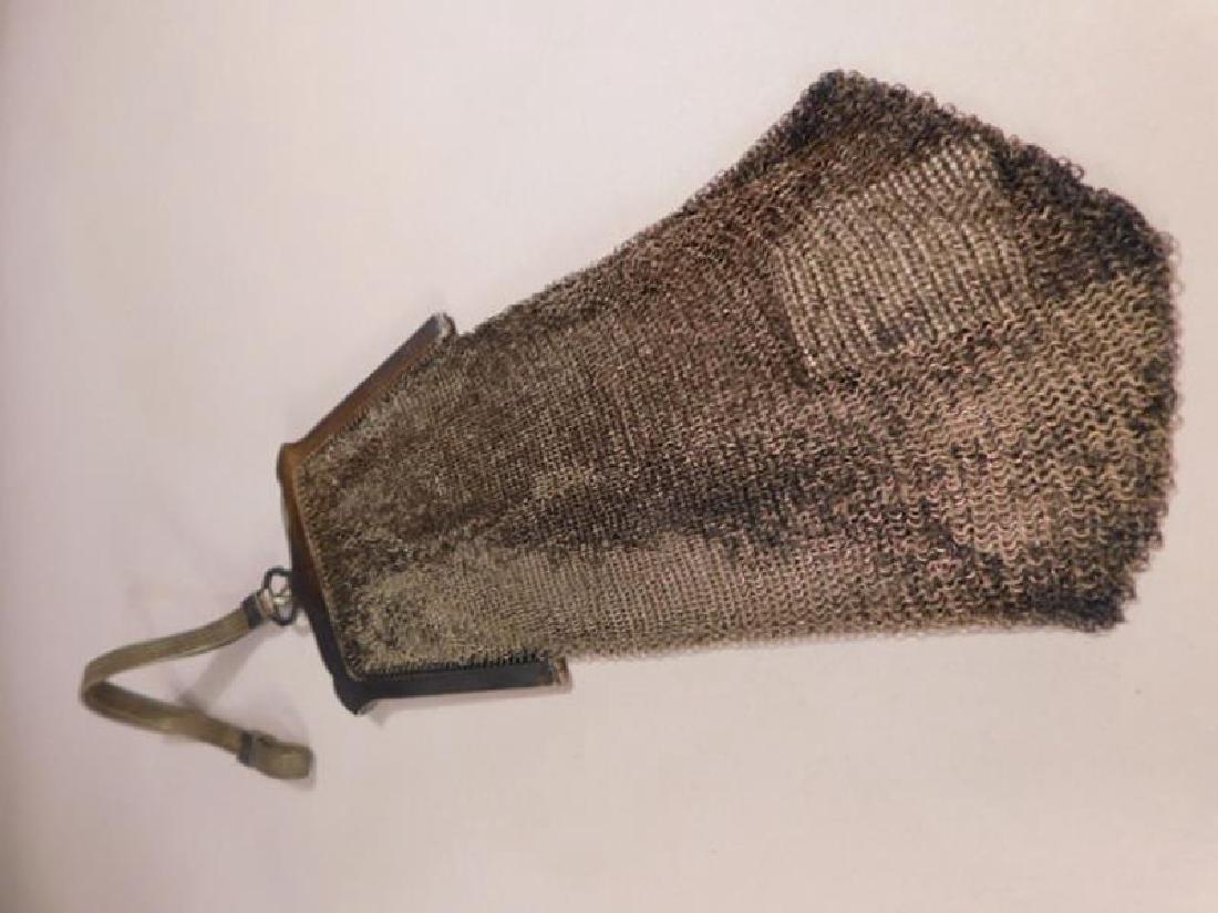 PURSE VINTAGE VICTORIAN ANTIQUE MESH: Thank you for attending HATMAN AUCTIONS! This auction features early and rare Victorian Glass, Vintage Easter, and Vintage Christmas as well as modern collectible glass in the later lots of this aucti