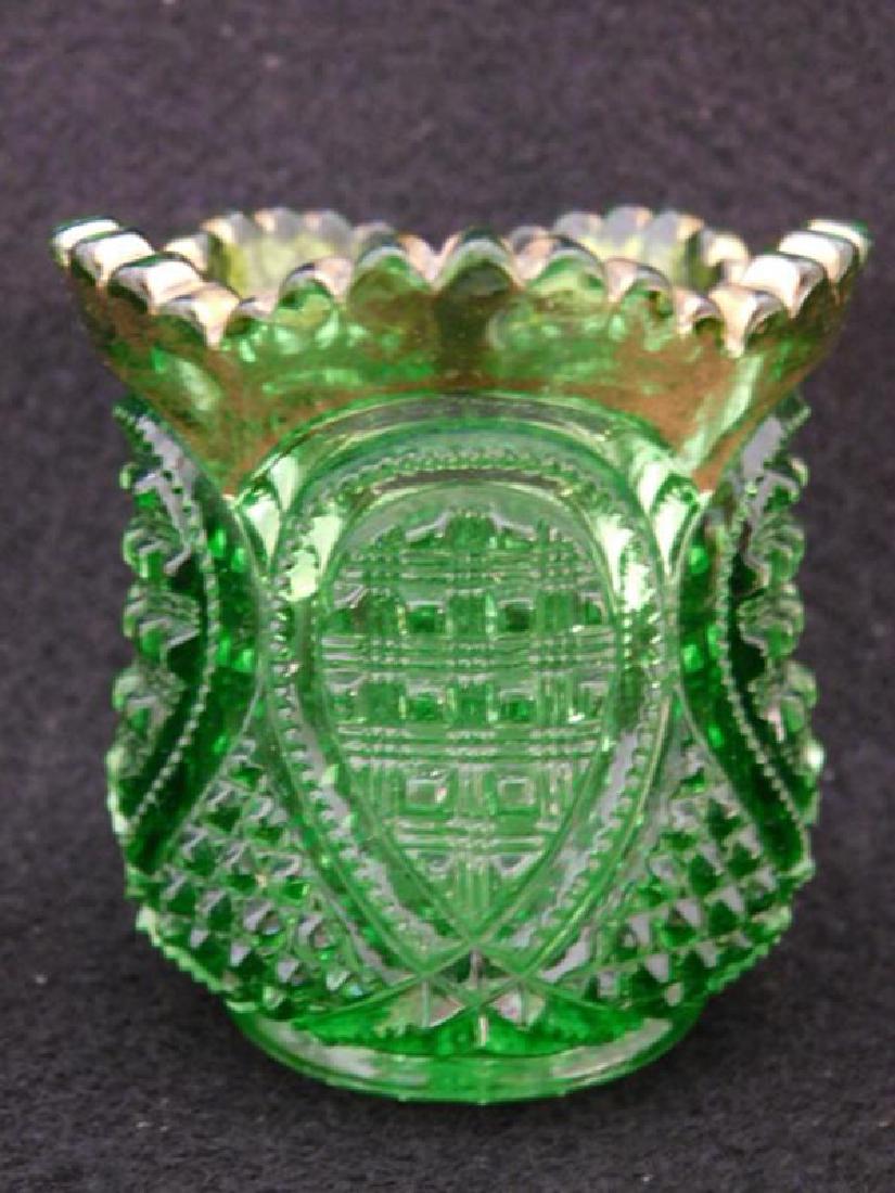 GREEN VICTORIAN GLASS VASE EAPG  FANCY LOOP HEISEY (1 of 3)