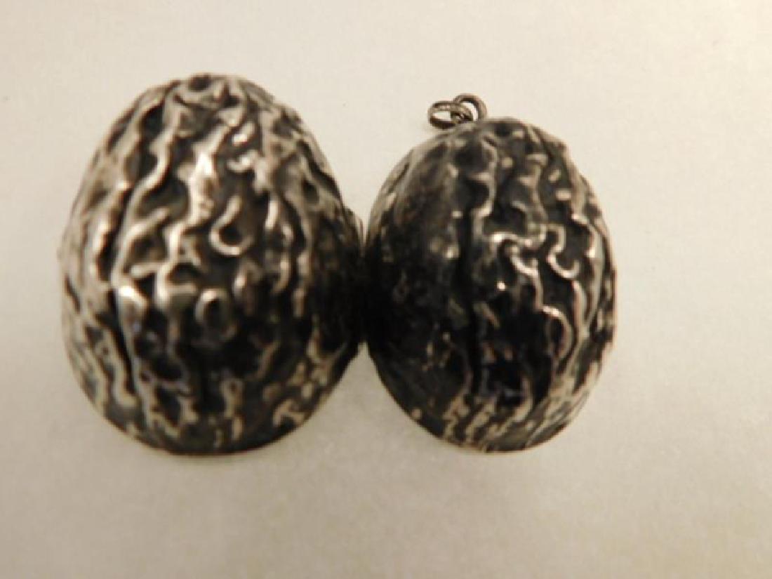 STERLING SILVER THIMBLE HOLDER WALNUT LOCKET  SEWING (1 of 3)