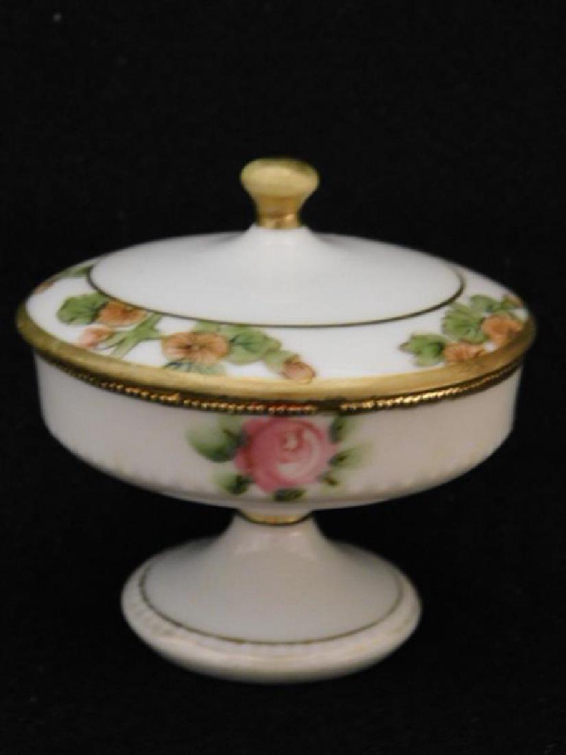 NIPPON ENAMELED DISH: Thank you for attending HATMAN AUCTIONS! This auction features early and rare Victorian Glass, Vintage Sewing Notions, Fenton, Hummel, Rock as well as modern collectible glass in the later lots of thi