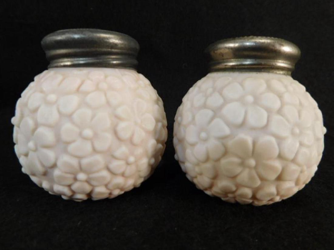 OPAQUE SALT PEPPER SHAKER GLASS VICTORIAN EAPG: Thank you for attending HATMAN AUCTIONS! This auction features early and rare Victorian Glass, Vintage Sewing Notions, Fenton, Hummel, Rock as well as modern collectible glass in the later lots of thi