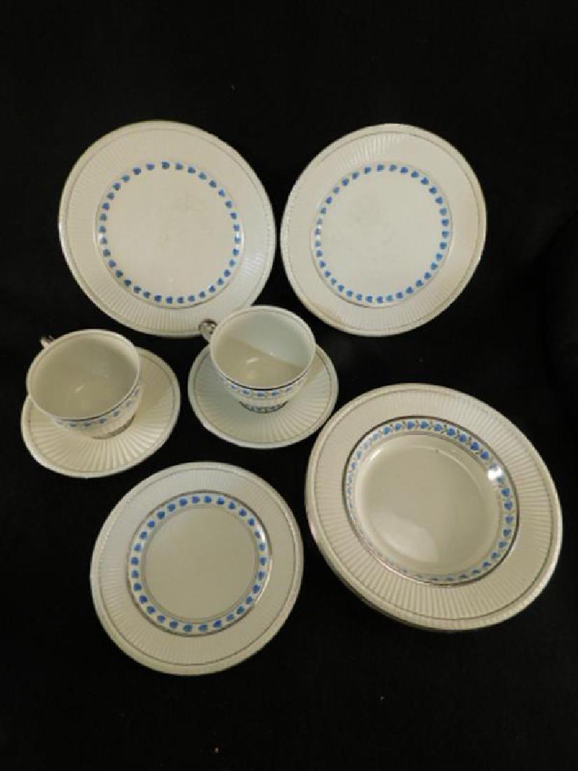 WEDGWOOD EDME MADE IN ENGLAND: Thank you for attending HATMAN AUCTIONS! YES, WE SHIP! This is one of a series of auctions where we a very large collection of rare1853's Victorian Glassware, Primitives, Fenton, Hummels, Goebels, Ant