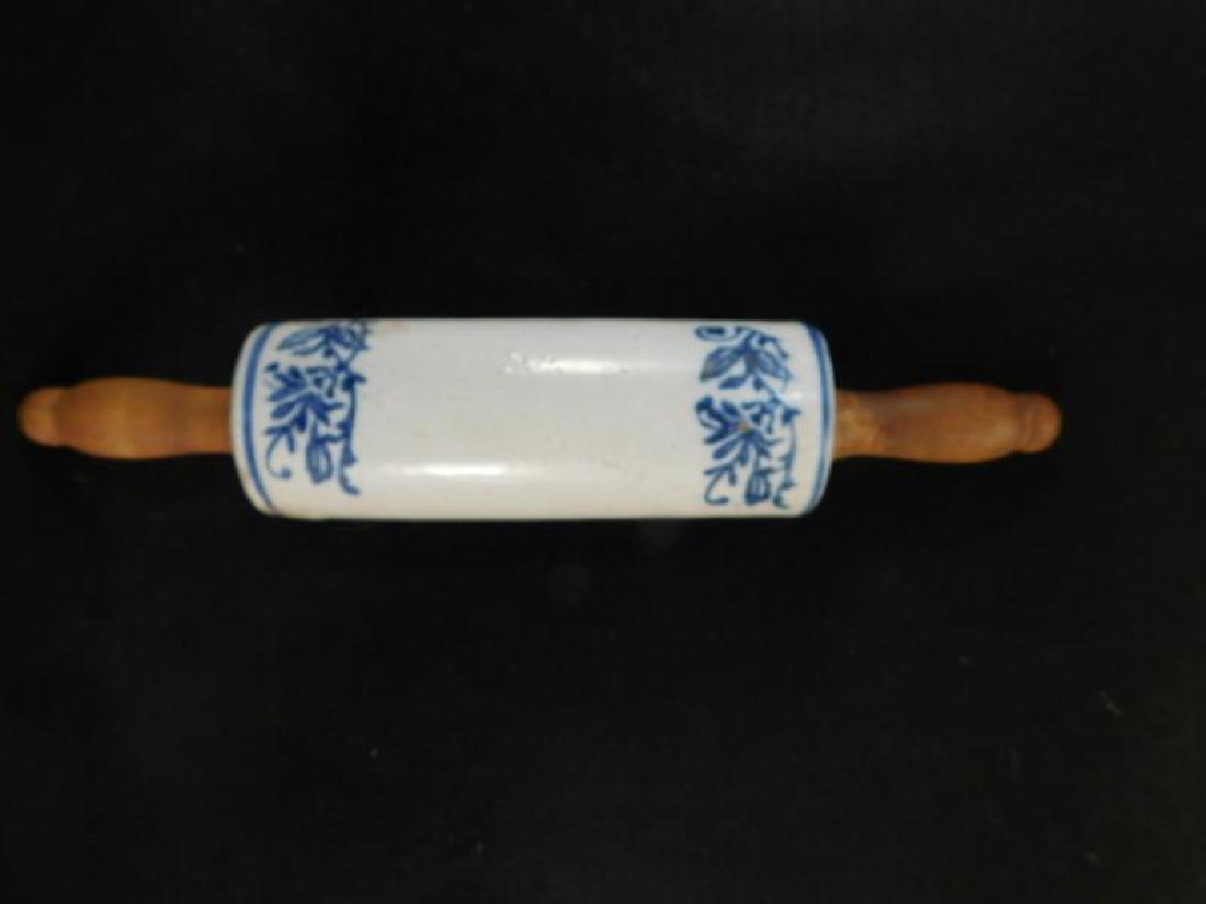 FLOW BLUE ROLLING PIN STONEWARE WOODEN HANDLE (1 of 4)