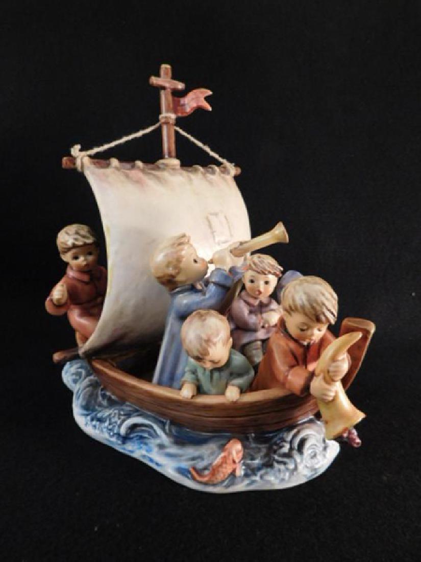 9 INCH HUMMEL GOEBEL BERTA M.I  FIGURINE LAND IN SIGHT (1 of 6)