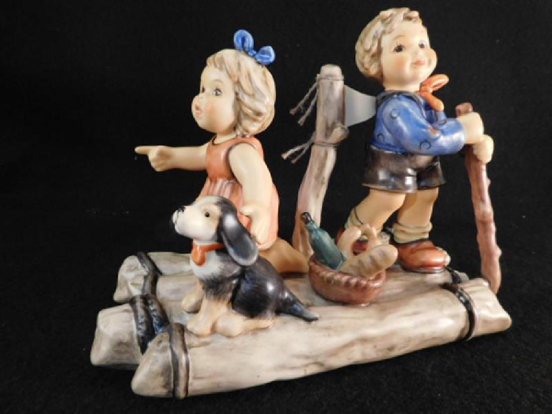 HUMMEL GOEBEL BERTA M.I  FIGURINE SUMMER ADVENTURE (1 of 4)