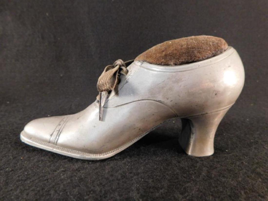 PIN CUSHIONS SHOES SEWING COLLECTIBLE VICTORIAN ERA: Thank you for attending HATMAN AUCTIONS! This auctions consists of and ecclectic variety of fantastic quality 1958's Victorian Era Glass, antiques, Advertising, Art, Fenton, Hummel, Disney, Rare Rocks