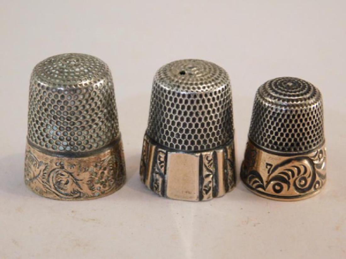 THIMBLES SEWING COLLECTIBLE VICTORIAN ERA ANTIQUE: Thank you for attending HATMAN AUCTIONS! This auctions consists of and ecclectic variety of fantastic quality 1961's Victorian Era Glass, antiques, Advertising, Art, Fenton, Hummel, Disney, Rare Rocks