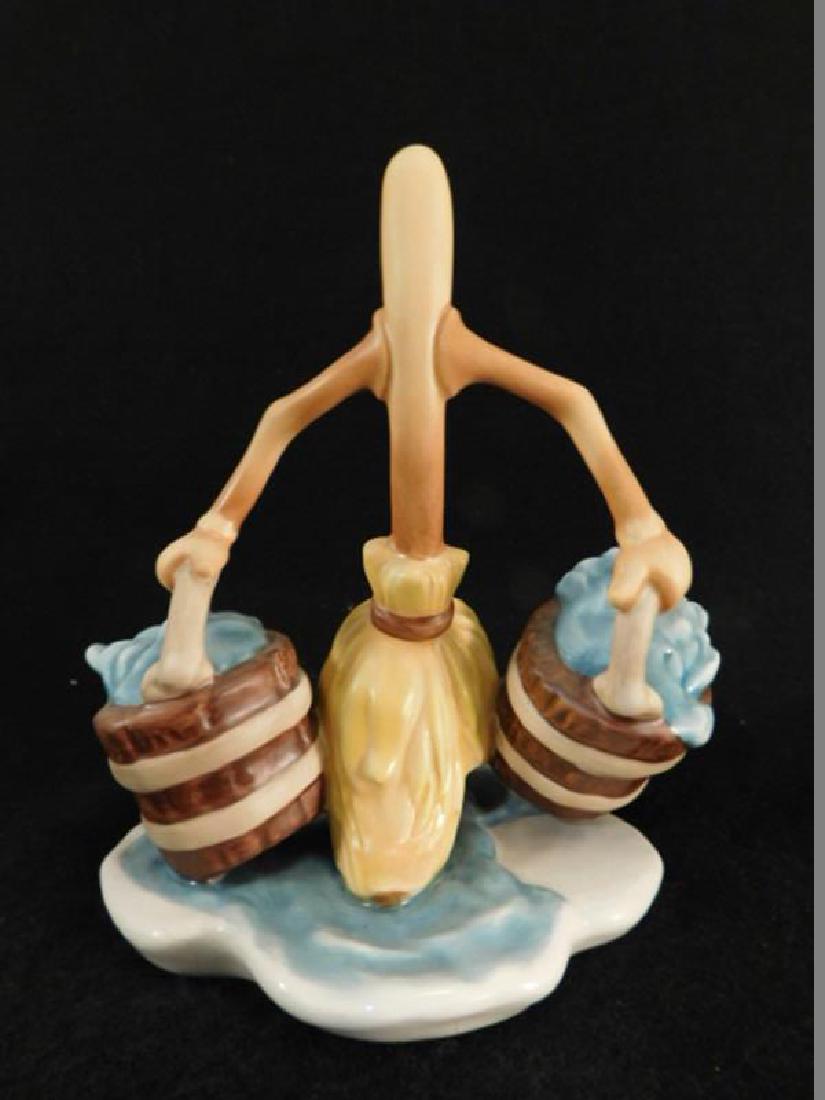 WDCC WALT DISNEY COLLECTORS CLUB FANTASIA BROOM BUCKET: Thank you for attending HATMAN AUCTIONS! This auctions consists of and ecclectic variety of fantastic quality 2222's Victorian Era Glass, antiques, Advertising, Art, Fenton, Hummel, Disney, Rare Rocks