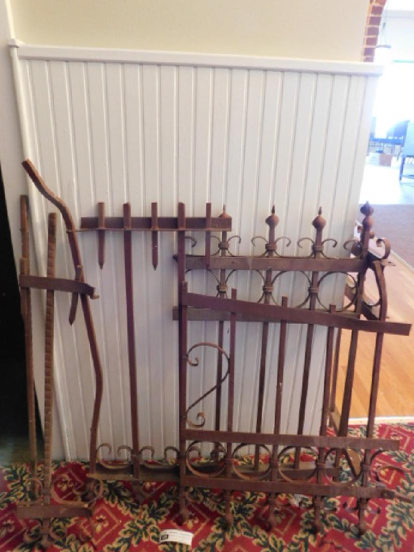 HEAVY WROUGHT IRON GARDEN GATE VICTORIAN 1800S VINTAGE (1 of 3)