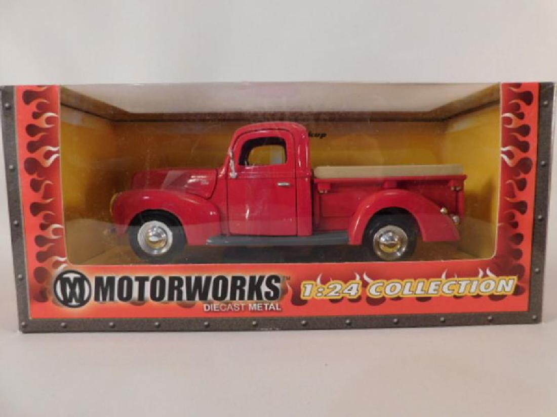 MOTORWORKS 1960 FORD PICKUP DIECAST METAL TRUCK (1 of 4)