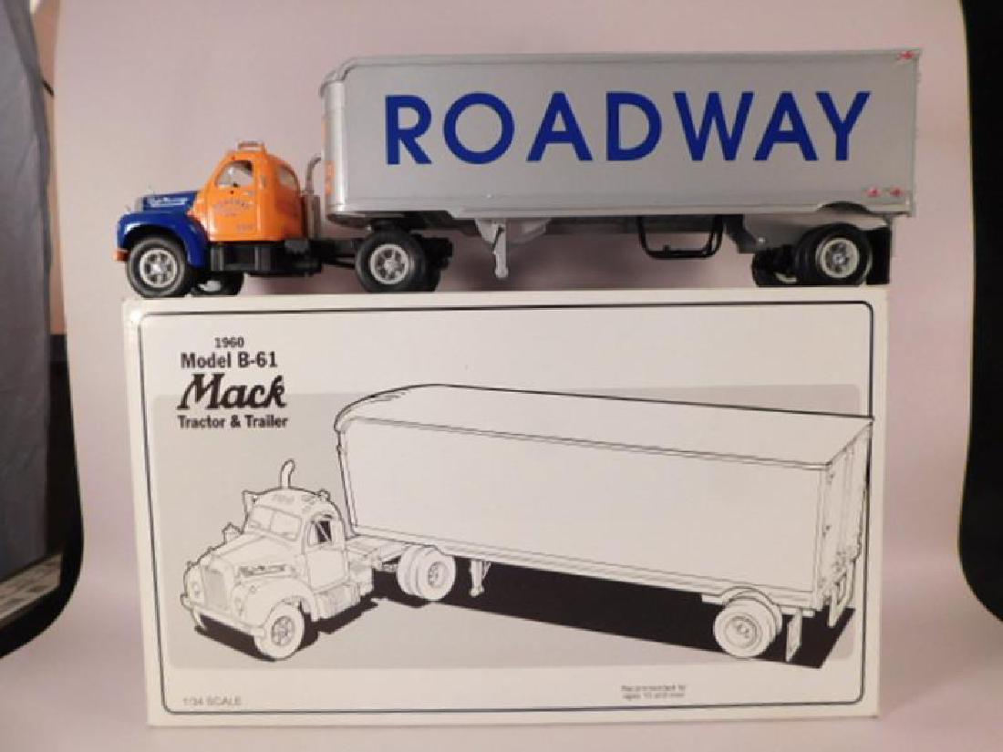 1960 MODEL B-61 MACK TRACTOR AND TRAILER DIE CAST TRUCK (1 of 5)