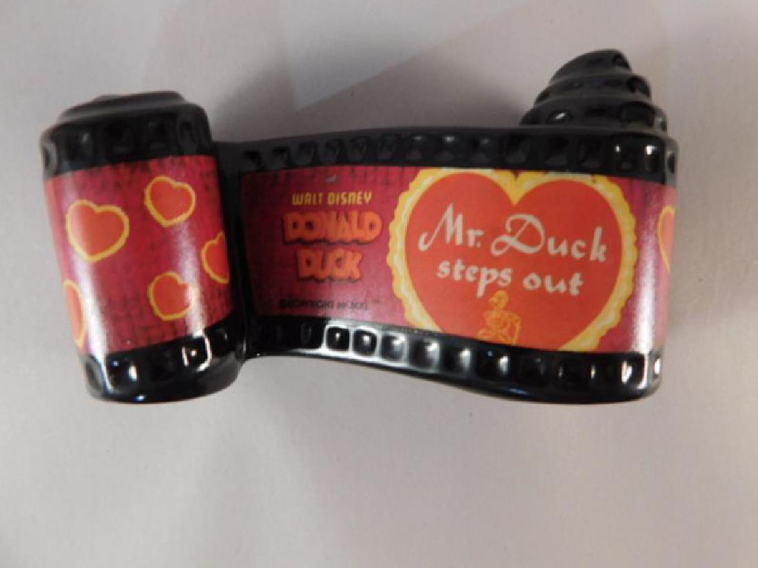 WDCC WALT DISNEY COLLECTORS CLUB MR DUCK STEPS OUT (1 of 3)