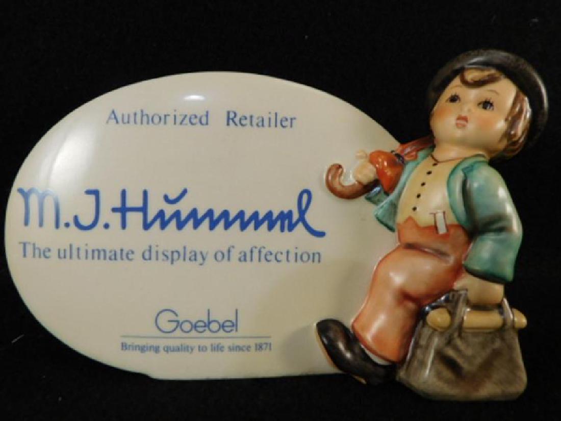 HUMMEL GOEBEL BERTA M.I. FIGURINE DISPLAY PLAQUE ( YES (1 of 3)
