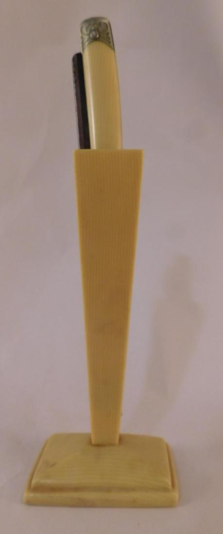 CELLULOID  STRAIGHT RAZOR WITH STAND SHAVING VINTAGE (1 of 3)