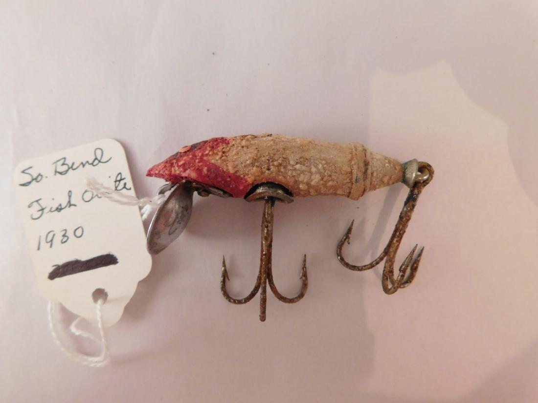 VINTAGE SOUTH BEND FISHING LURE (YES, WE SHIP!): VINTAGE SOUTH BEND FISHING LURE (YES, WE SHIP!)