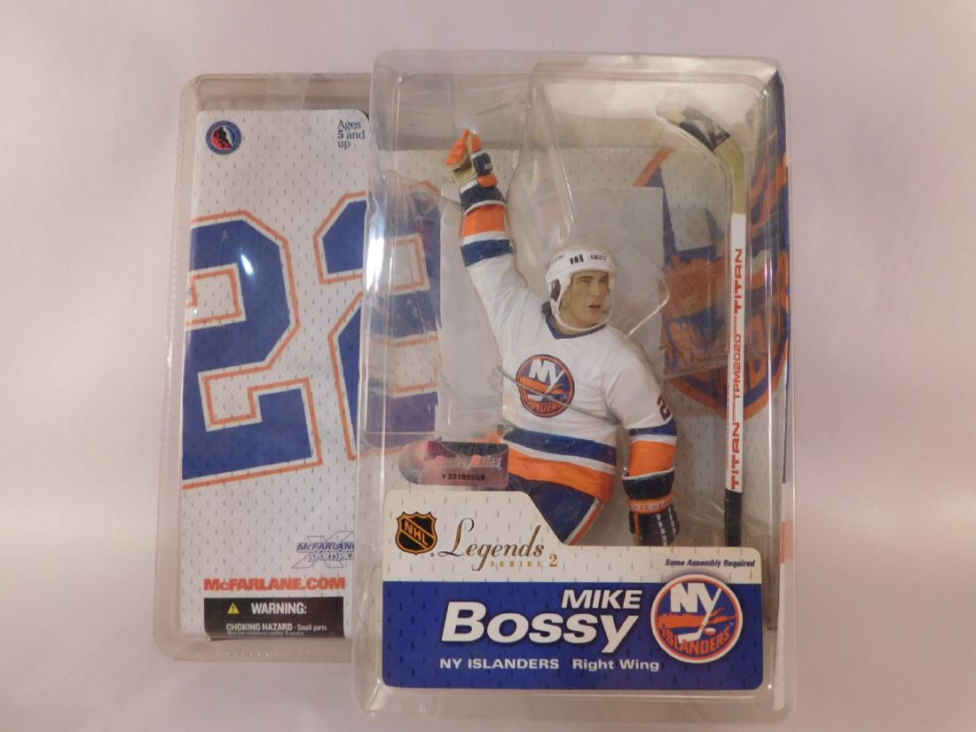 MIKE BOSSY NY ISLANDERS RIGHT WING HOCKEY FIGURINE: ANTIQUES AND COLLECTIBLES (YES, WE SHIP!)