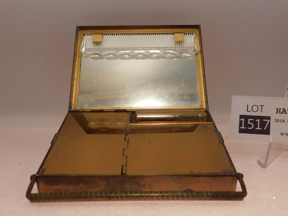 VINTAGE VOLUPTE COMPACT MAKEUP CASE (YES, WE SHIP!) (1 of 5)