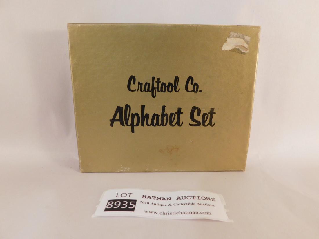 LEATHER WORKING TOOLS STAMPS AND PUNCHES CRAFTOOL BELT (1 of 2)