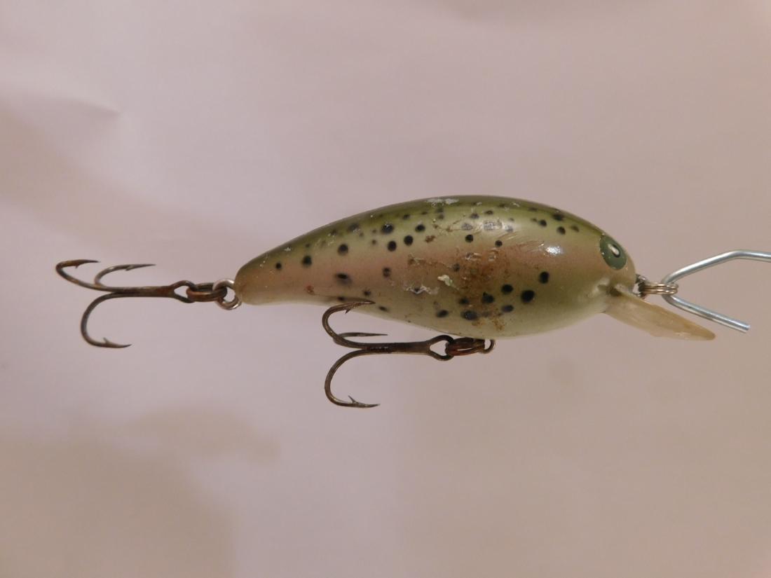 ANTIQUE VINTAGE FISHING LURE (YES,WE SHIP) (YES, WE: ANTIQUE VINTAGE FISHING LURE (YES,WE SHIP) (YES, WE SHIP!)