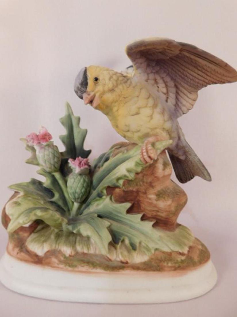 GOLDFINCH BY ANDREA BY SADEK HAND MADE AND HAND PAINTED: GOLDFINCH BY ANDREA BY SADEK HAND MADE AND HAND PAINTED FIGURINE (YES, WE SHIP!)