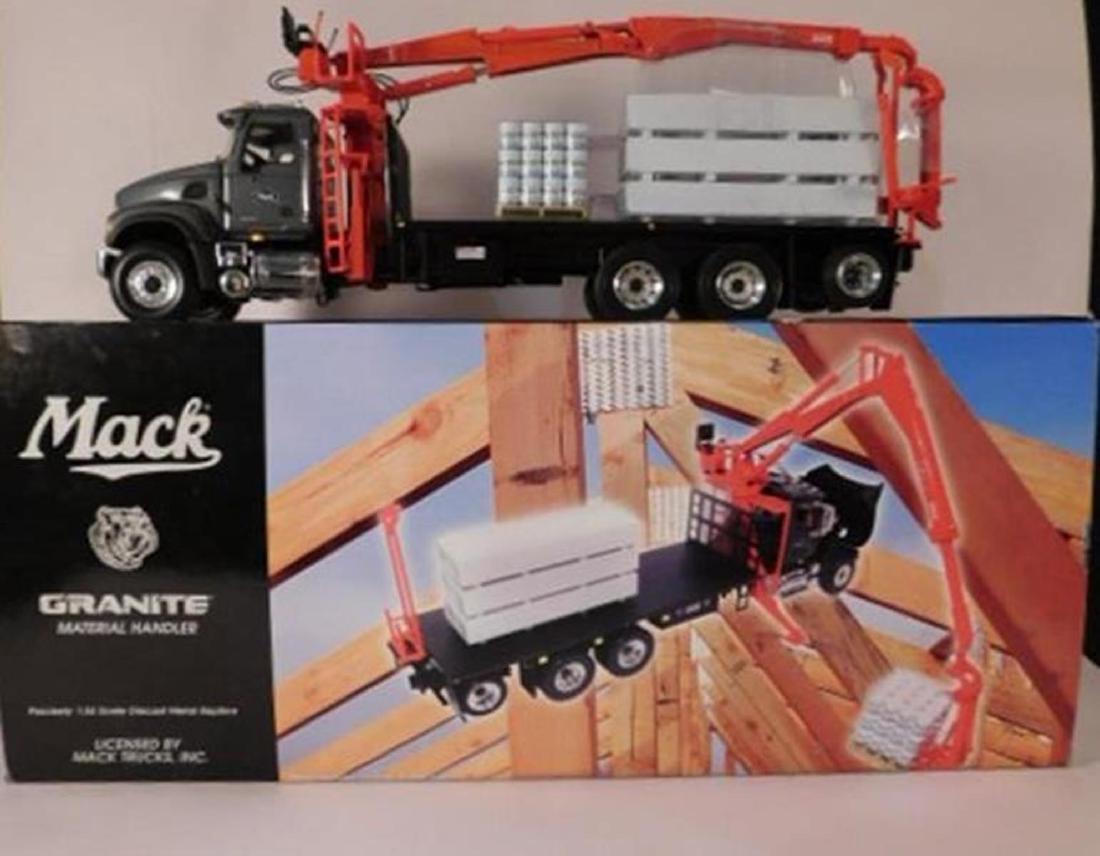 MACK GRANITE MATERIAL HANDLE ANTIQUES AND COLLECTIBLES: MACK GRANITE MATERIAL HANDLE ANTIQUES AND COLLECTIBLES (YES, WE SHIP!)