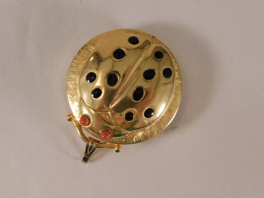 ANTIQUE VINTAGE COMPACT (1 of 2)