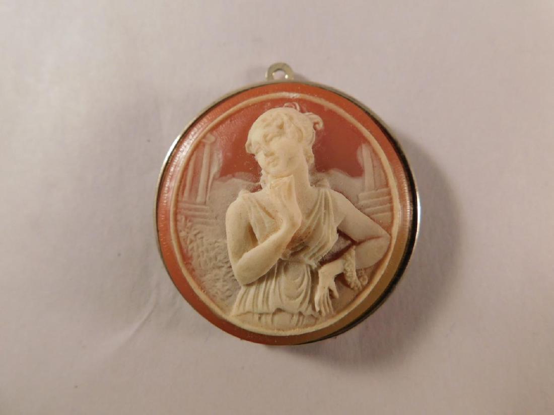 CAMEO VINTAGE PILL CASE: CAMEO VINTAGE PILL CASE